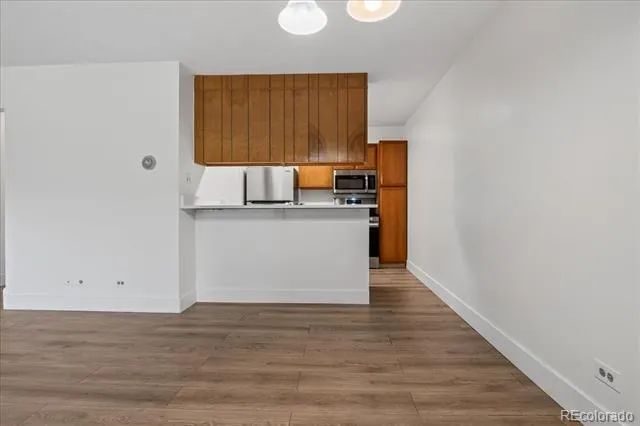 2150 S Vaughn Way #202D Aurora, CO 80014