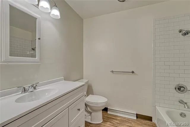 408 Scranton Street Aurora, CO 80011