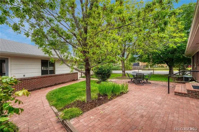 408 Scranton Street Aurora, CO 80011