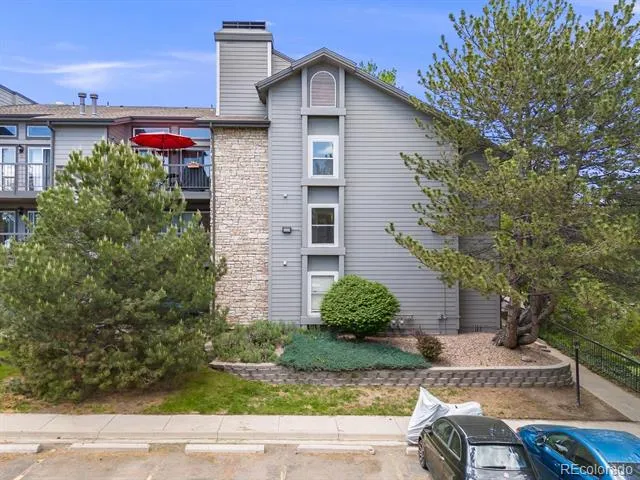 2575 S Syracuse Way #K201 Denver, CO 80231