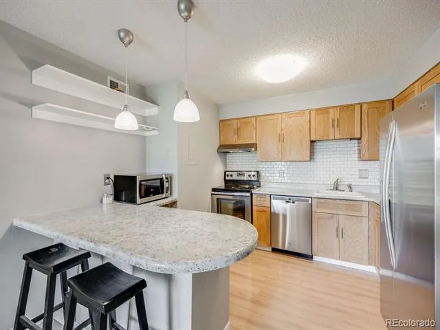 2575 S Syracuse Way #K201 Denver, CO 80231