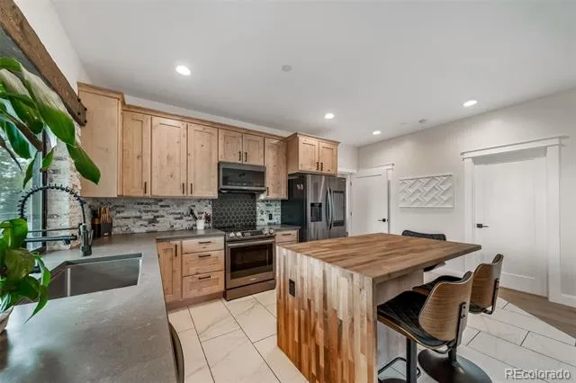25553 Mountain Moss Court Evergreen, CO 80439
