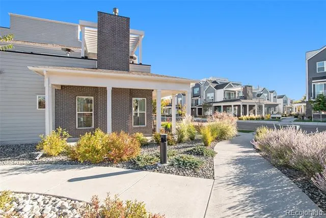 888 S Valentia Street #16-103 Denver, CO 80247