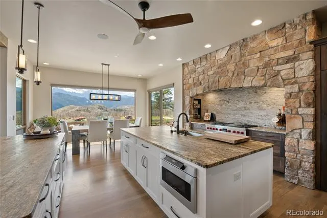 3770 Outback Vista Point Colorado Springs, CO 80904