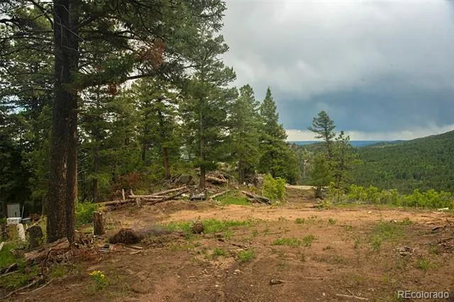 13864 Trail Circle Littleton, CO 80127