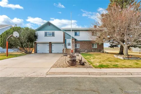 1524 Cedar Circle