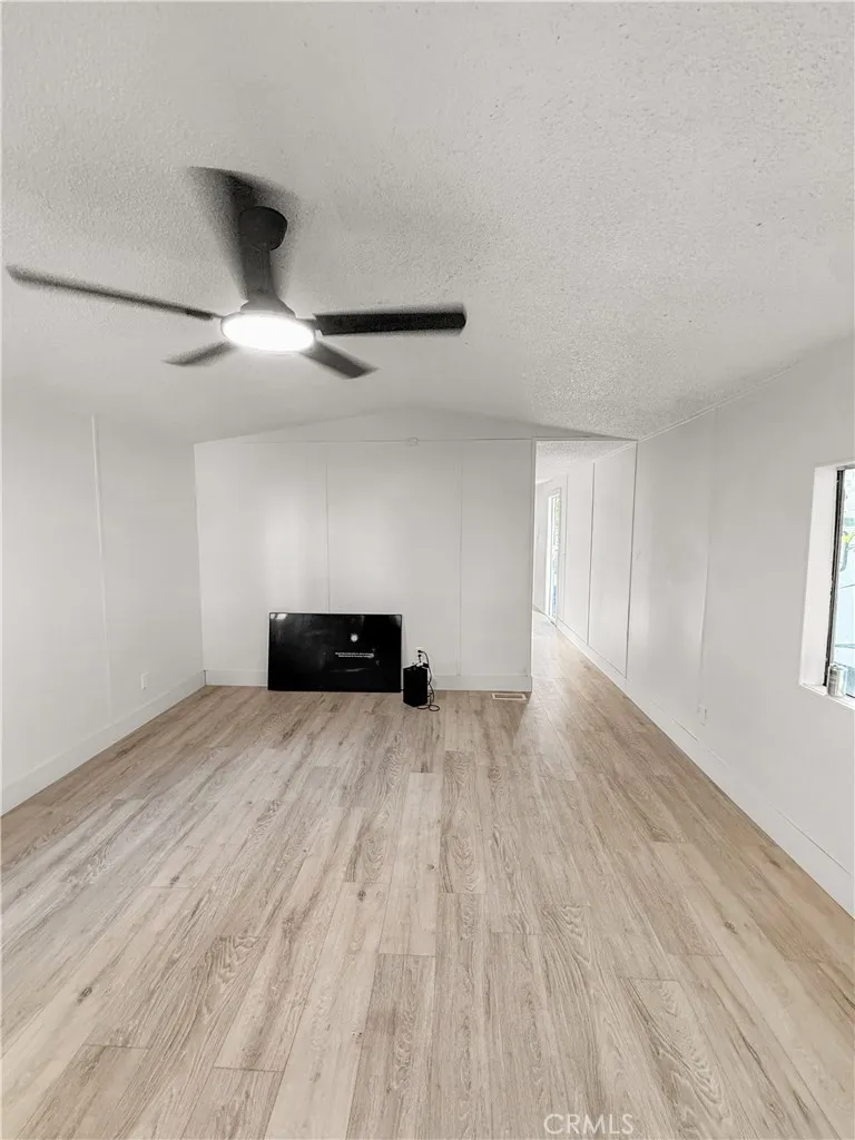 3415 Oro Dam Boulevard E #124 Oroville, CA 95966