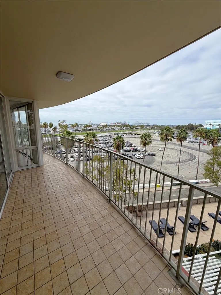 700 E Ocean #808 Long Beach, CA 90802