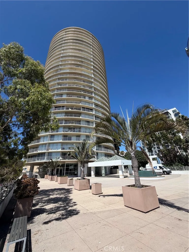 700 E Ocean #808 Long Beach, CA 90802