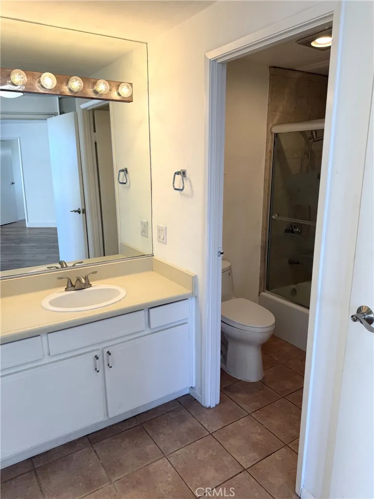 700 E Ocean #808 Long Beach, CA 90802