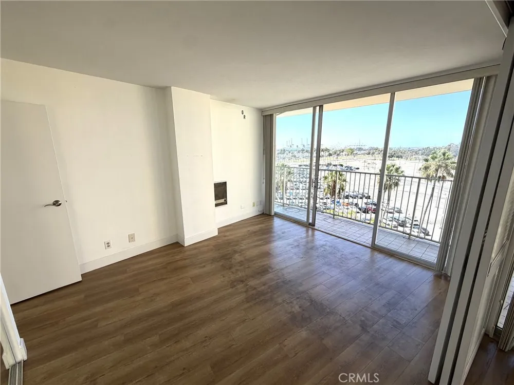 700 E Ocean #808 Long Beach, CA 90802