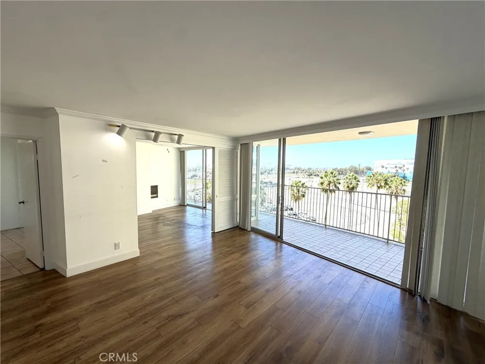 700 E Ocean #808 Long Beach, CA 90802