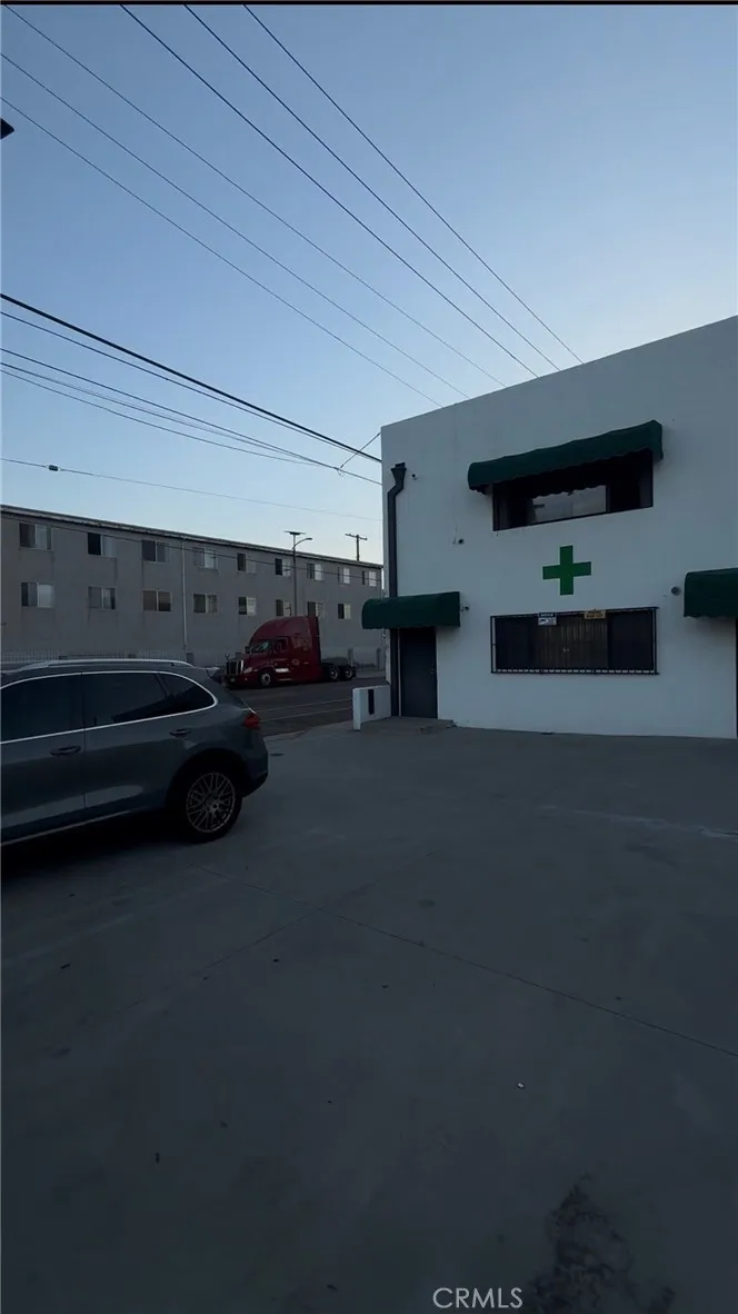 650 Broad Avenue Wilmington, CA 90744