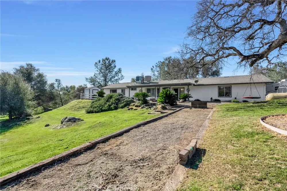 30535 Titan Drive Coarsegold, CA 93614
