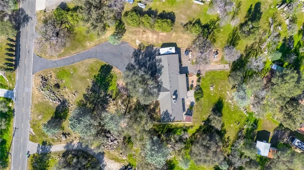 30535 Titan Drive Coarsegold, CA 93614