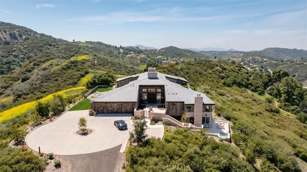 3121 Old Topanga Canyon Road Calabasas, CA 90290