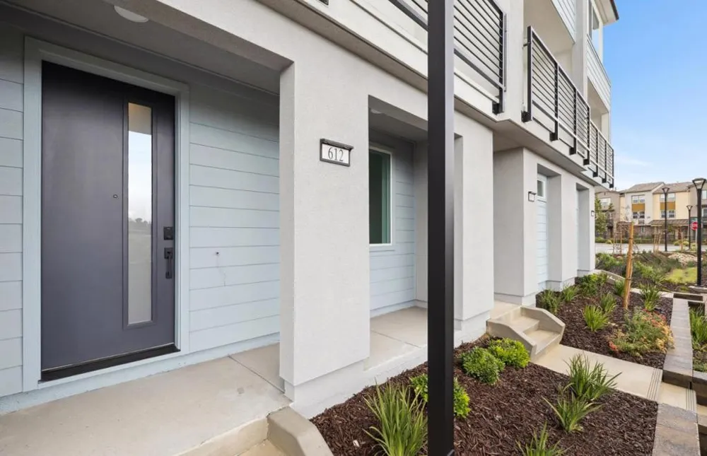 612 Chamise Way Milpitas, CA 95035