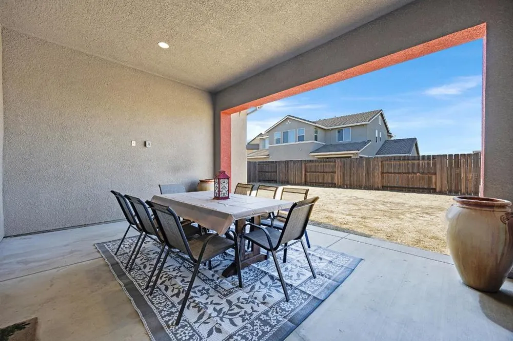 1367 Tannehill Drive Manteca, CA 95337