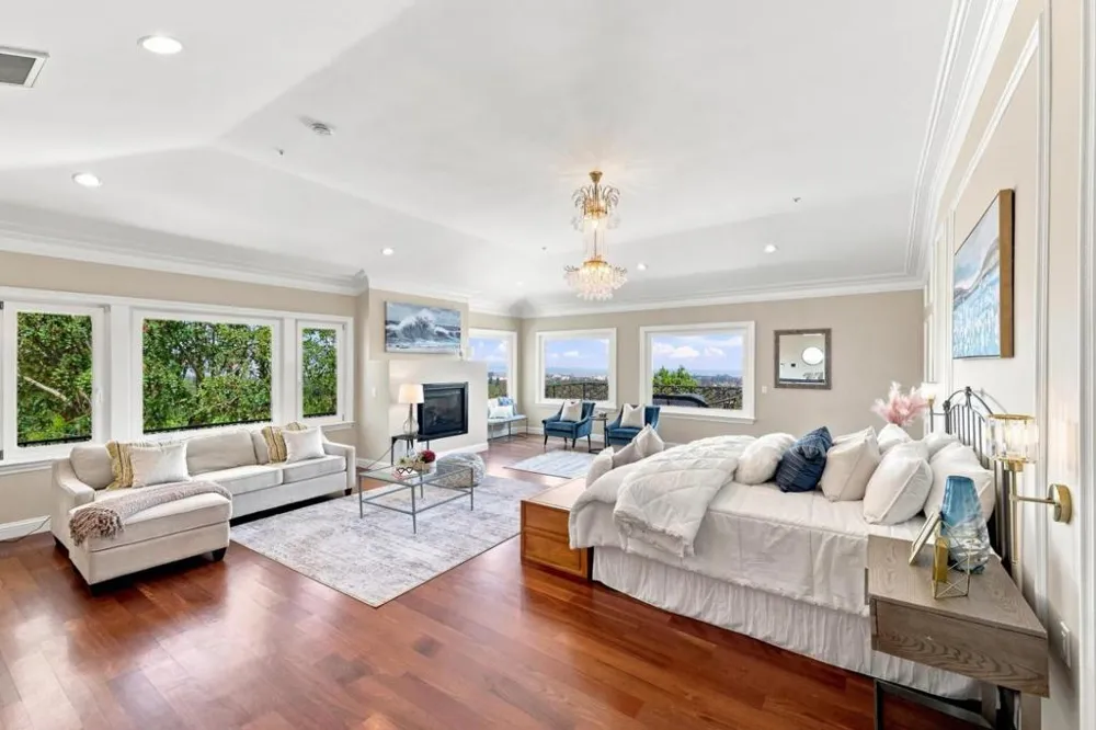 150 New Place Road Hillsborough, CA 94010