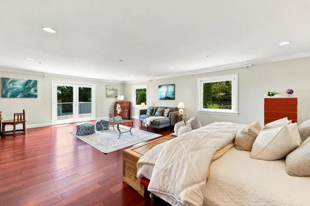 150 New Place Road Hillsborough, CA 94010