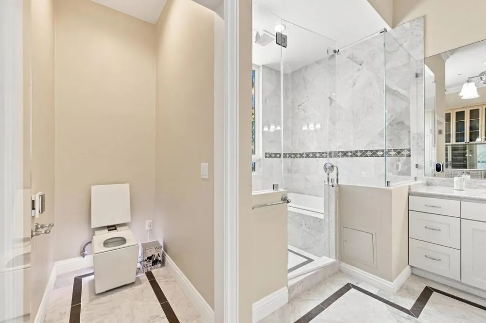 150 New Place Road Hillsborough, CA 94010