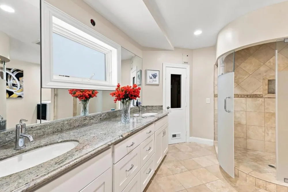 150 New Place Road Hillsborough, CA 94010