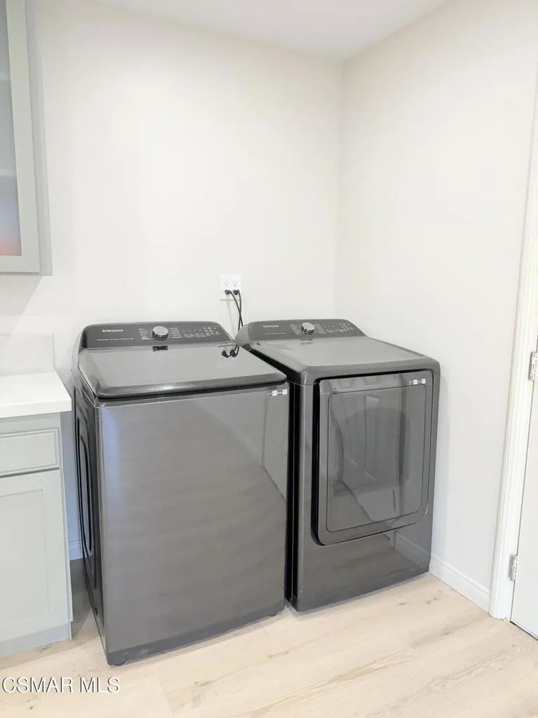 397 Nueve Court Camarillo, CA 93012
