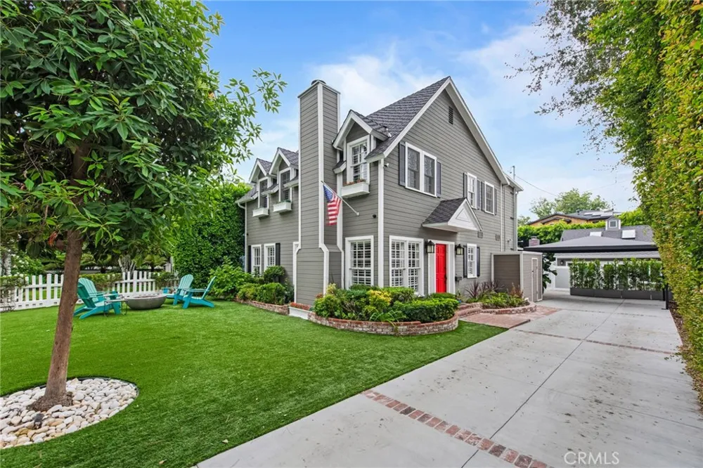 4323 Laurelgrove Avenue Studio City, CA 91604