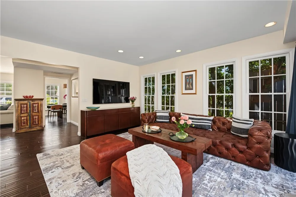 4323 Laurelgrove Avenue Studio City, CA 91604