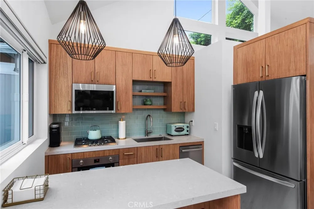 4323 Laurelgrove Avenue Studio City, CA 91604