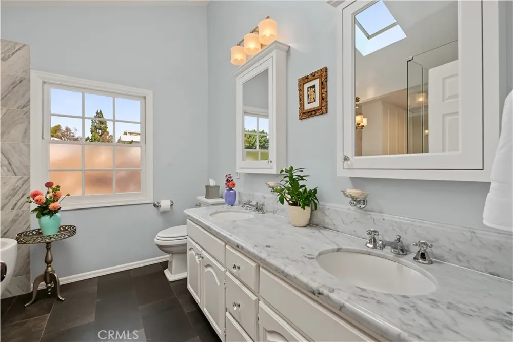 4323 Laurelgrove Avenue Studio City, CA 91604