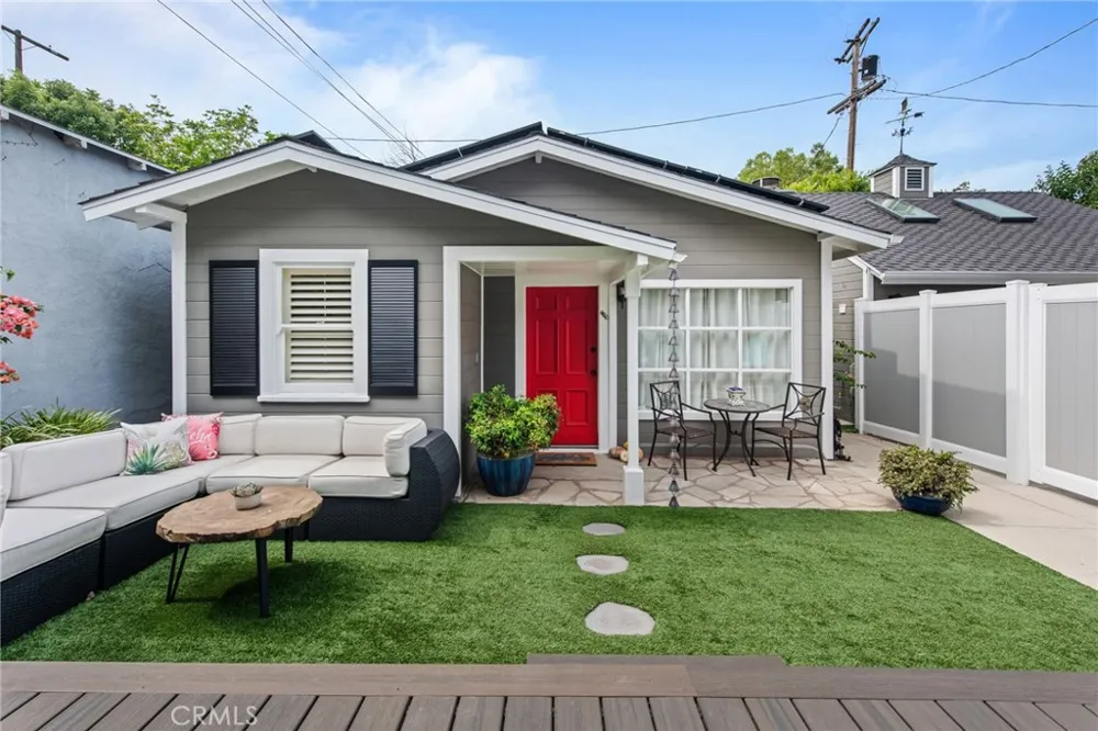4323 Laurelgrove Avenue Studio City, CA 91604