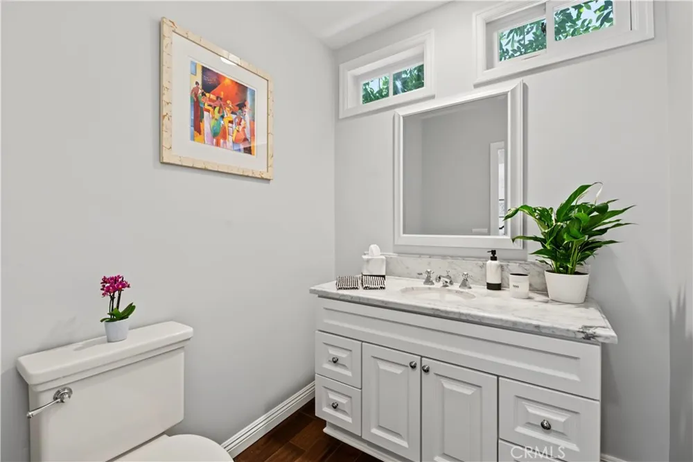 4323 Laurelgrove Avenue Studio City, CA 91604