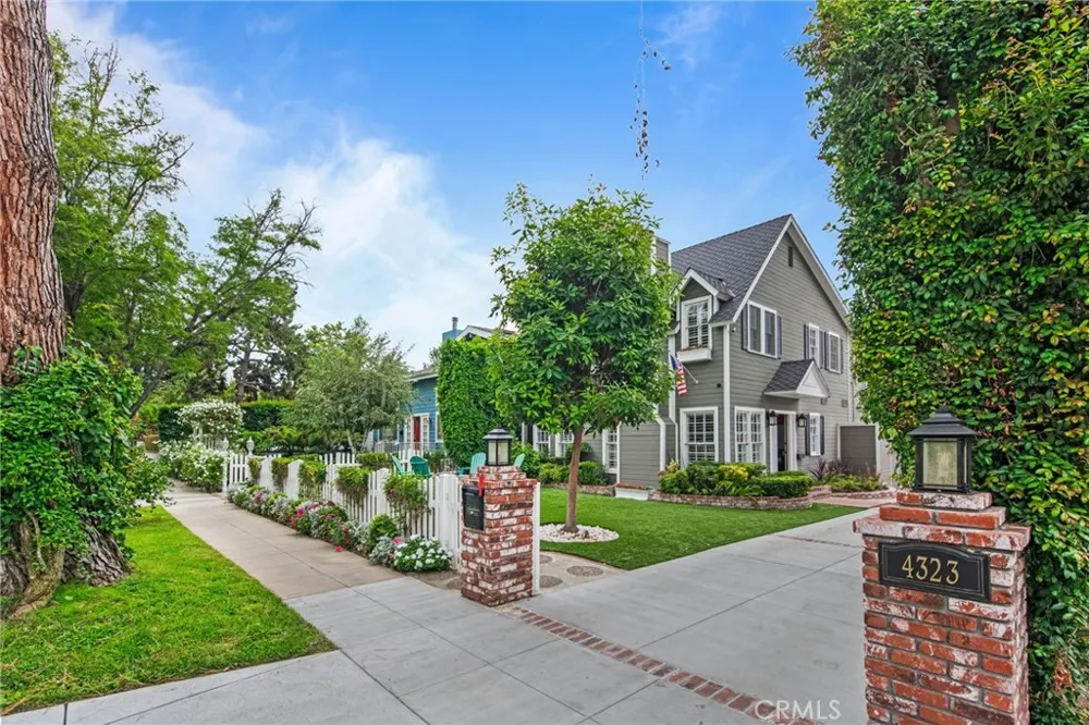 4323 Laurelgrove Avenue Studio City, CA 91604