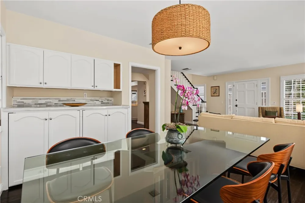 4323 Laurelgrove Avenue Studio City, CA 91604