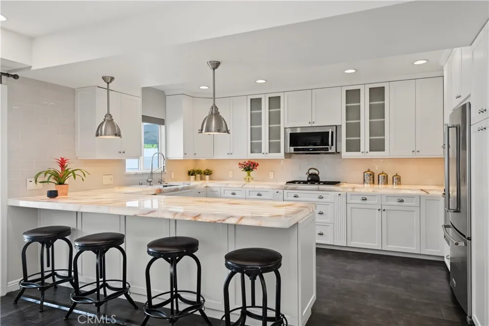 4323 Laurelgrove Avenue Studio City, CA 91604