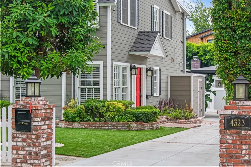 4323 Laurelgrove Avenue Studio City, CA 91604