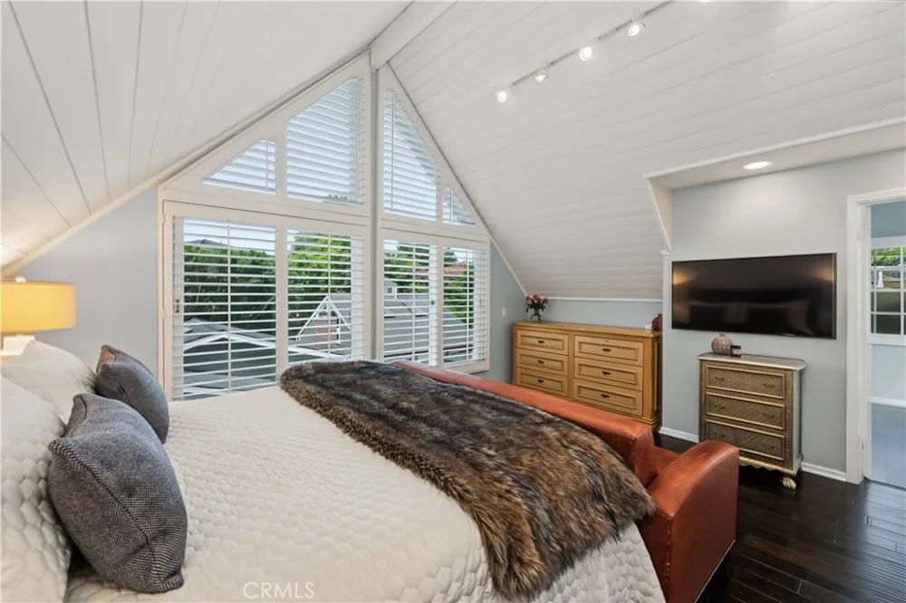 4323 Laurelgrove Avenue Studio City, CA 91604
