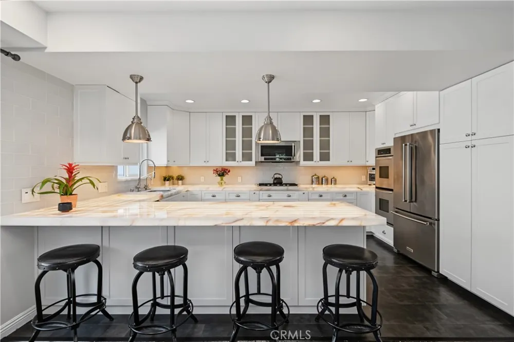 4323 Laurelgrove Avenue Studio City, CA 91604