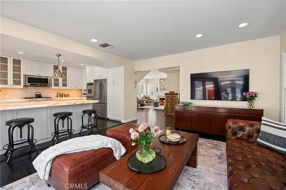 4323 Laurelgrove Avenue Studio City, CA 91604