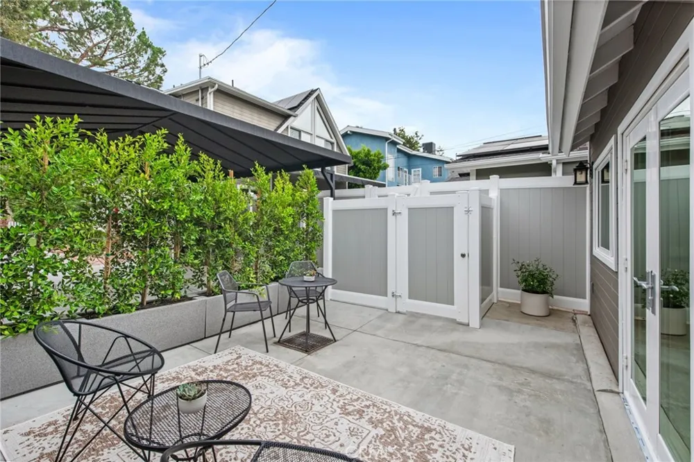 4323 Laurelgrove Avenue Studio City, CA 91604