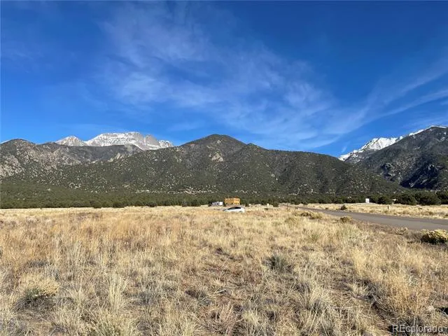 3302 Camino Del Rey Crestone, CO 81131