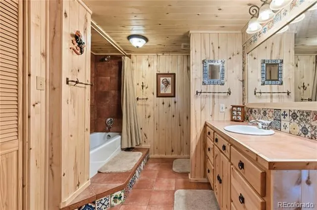 1806 Wagon Wheel Road Hartsel, CO 80449