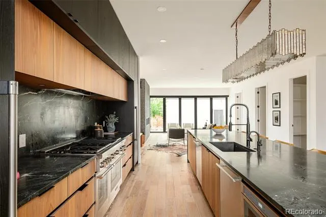 3985 Mariposa Street Denver, CO 80211