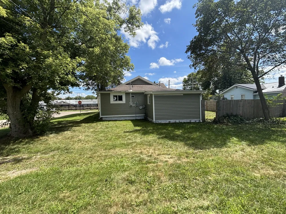 421 W Railroad Street Dowagiac, MI 49047