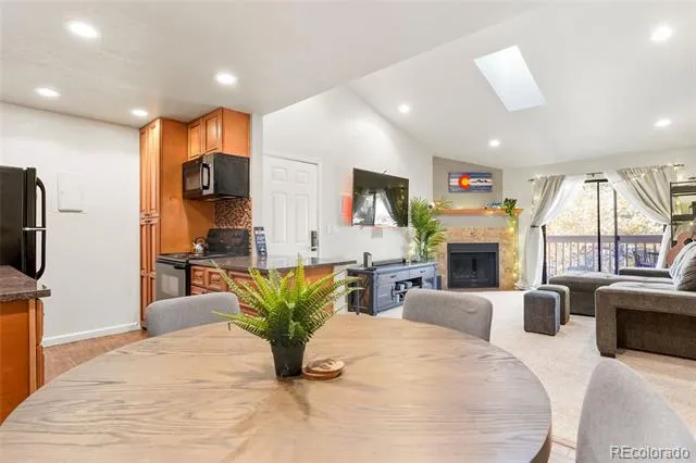 10273 E Peakview Avenue #D202 Englewood, CO 80111
