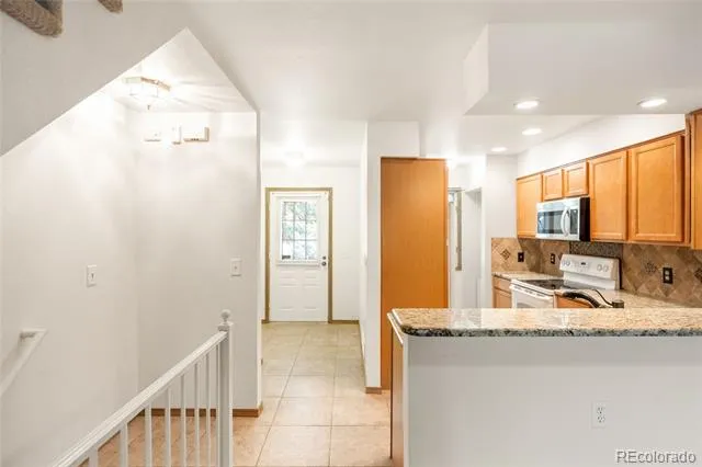 10418 W Dartmouth Avenue Lakewood, CO 80227