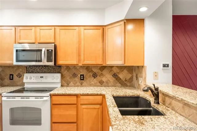 10418 W Dartmouth Avenue Lakewood, CO 80227