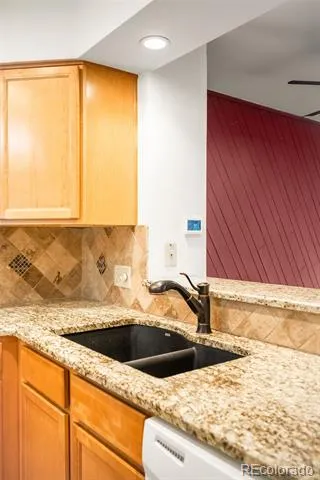 10418 W Dartmouth Avenue Lakewood, CO 80227