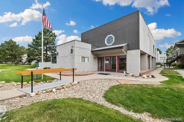 7105 S Gaylord Street #B1 Centennial, CO 80122